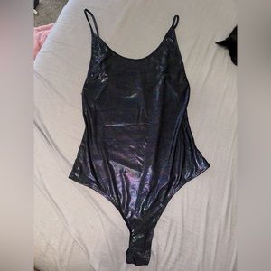 Reflective body suit
